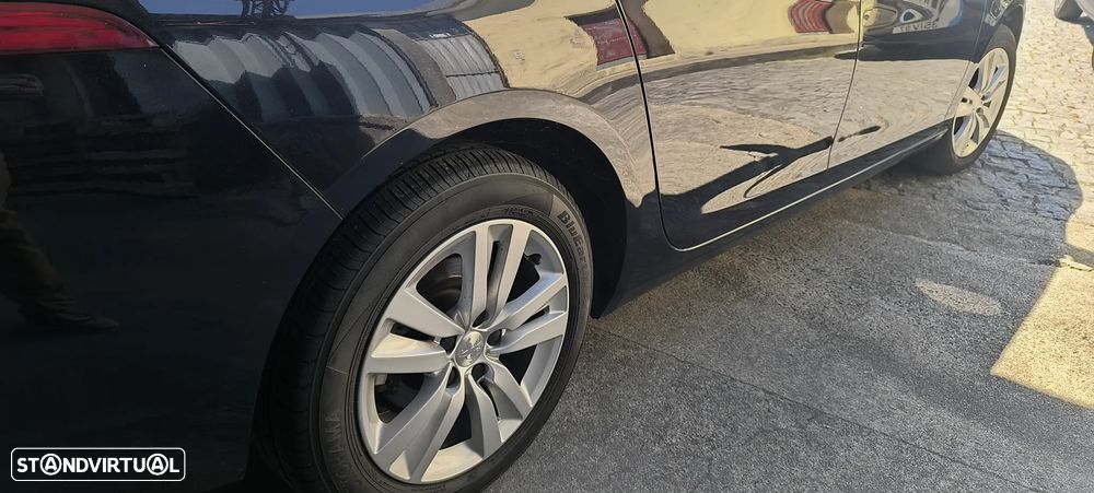 Peugeot 308 SW - 7