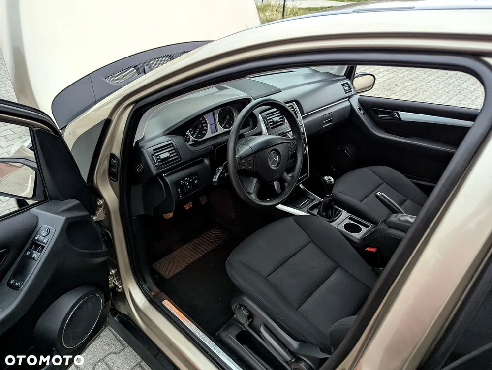Mercedes-Benz Klasa B 180 CDI - 6