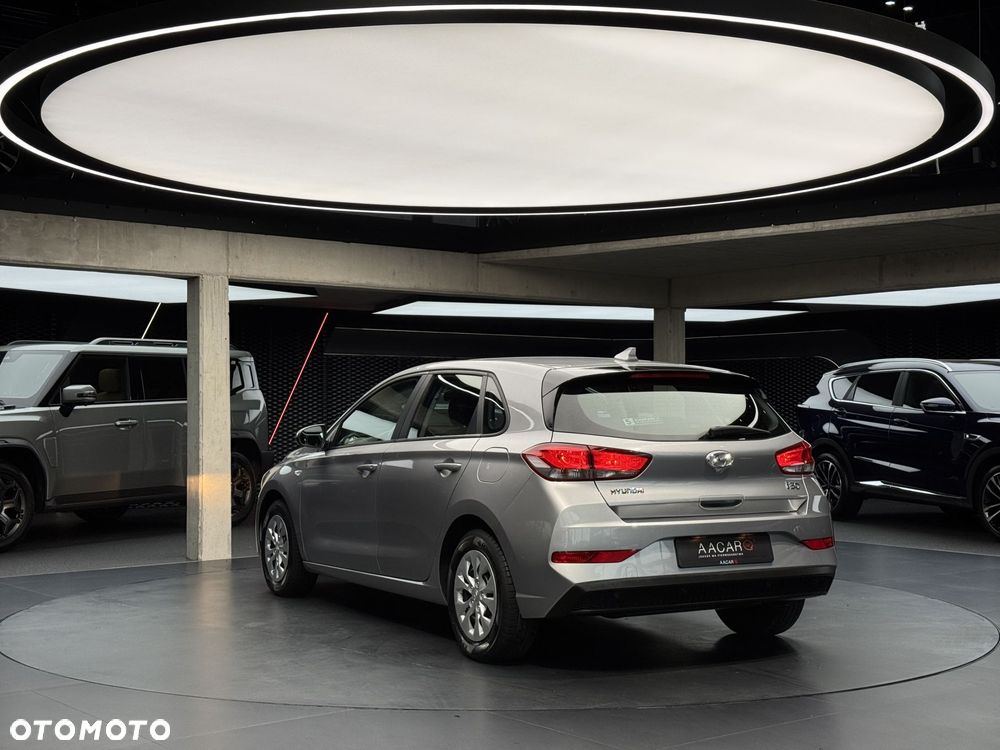 Hyundai i30 1.5 DPI Classic + - 4