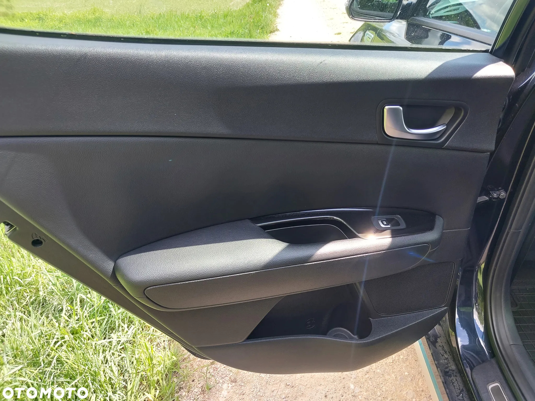Kia Optima Plug-in Hybrid - 19