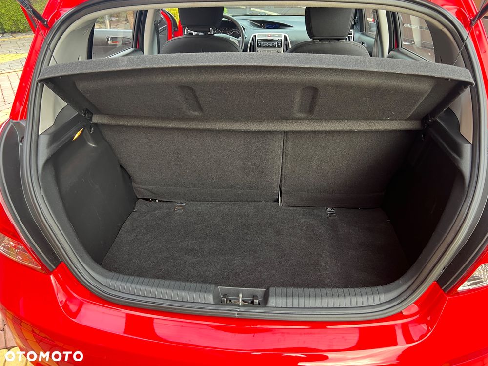 Hyundai i20 1.2 Classic - 27