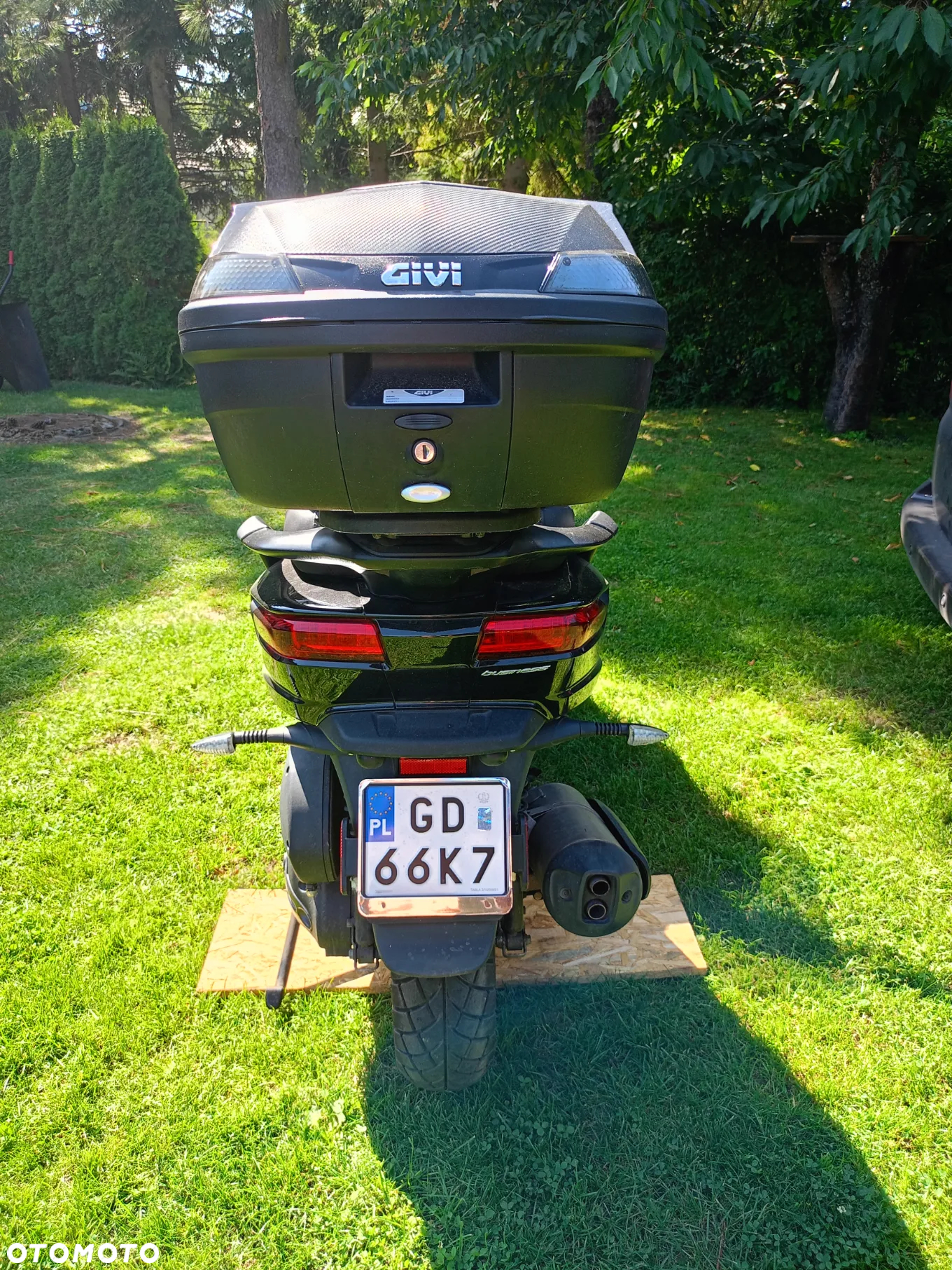 Piaggio MP-3 - 10