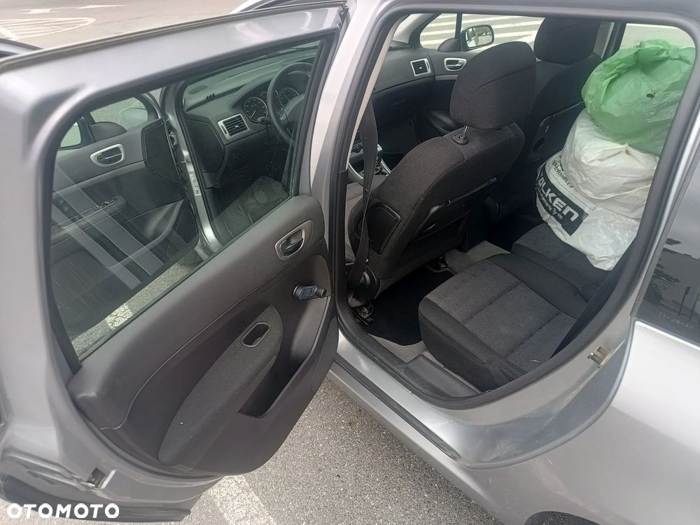 Peugeot 307 - 13