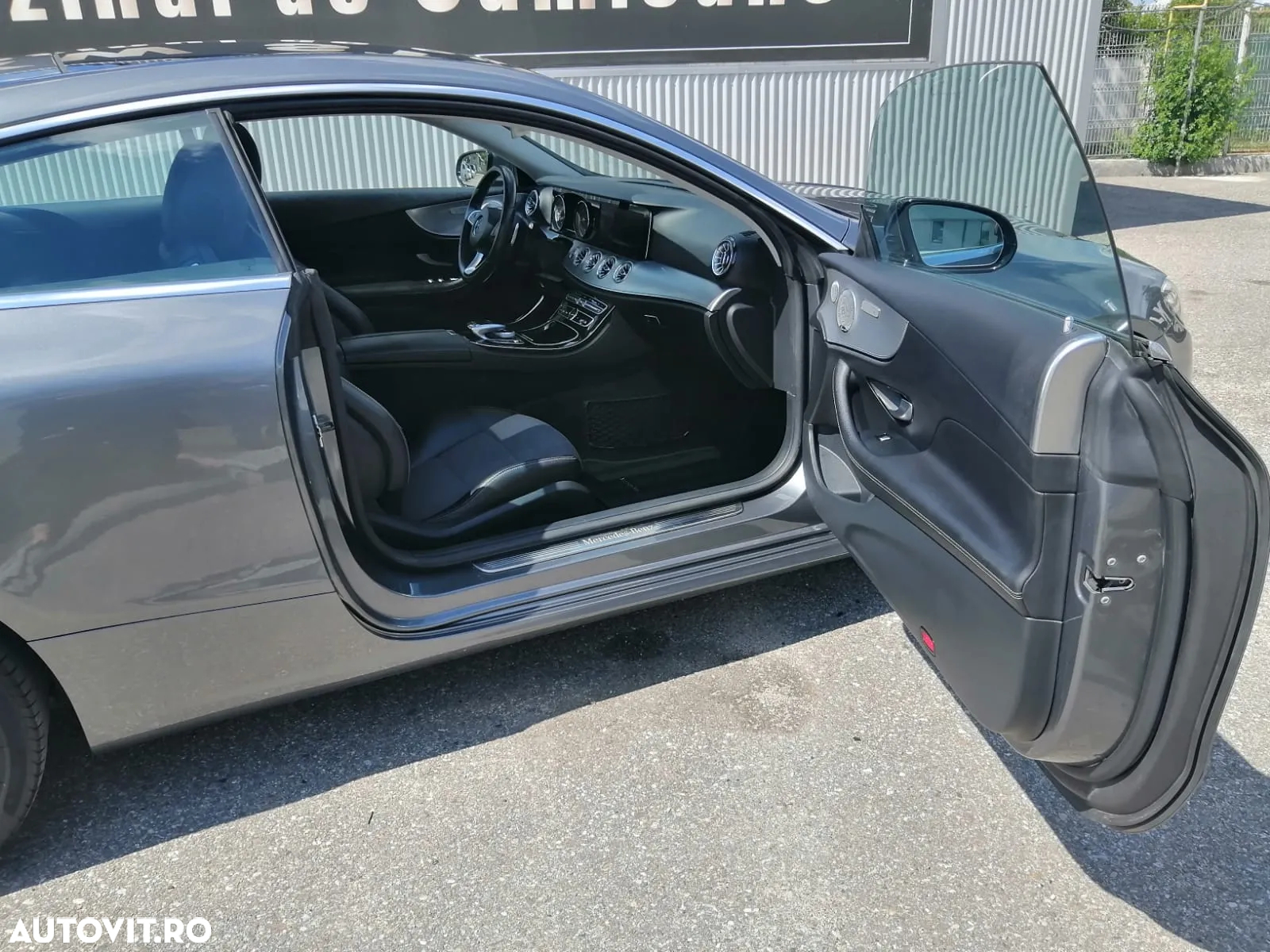Mercedes-Benz E - 31