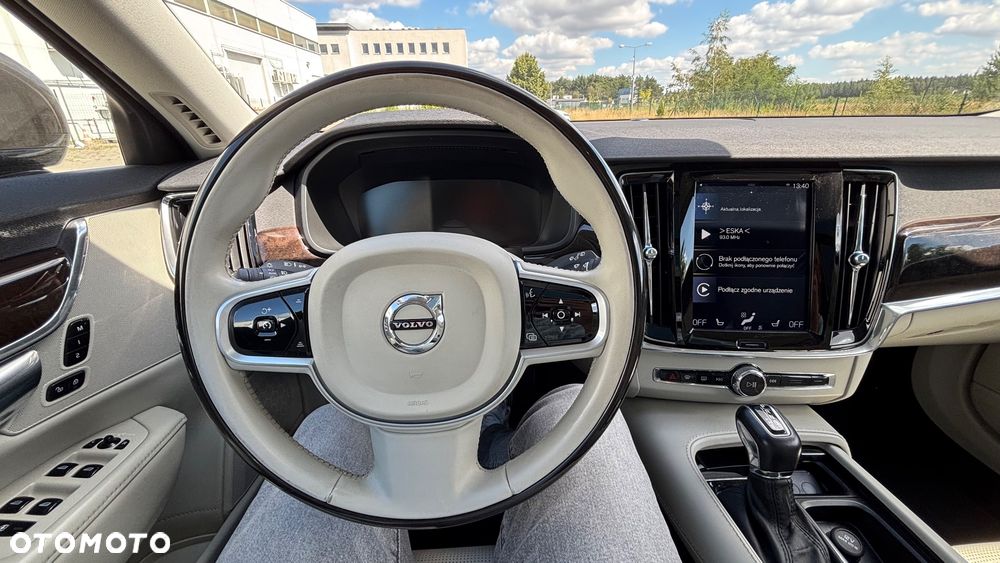 Volvo V90 D5 SCR AWD Inscription - 17
