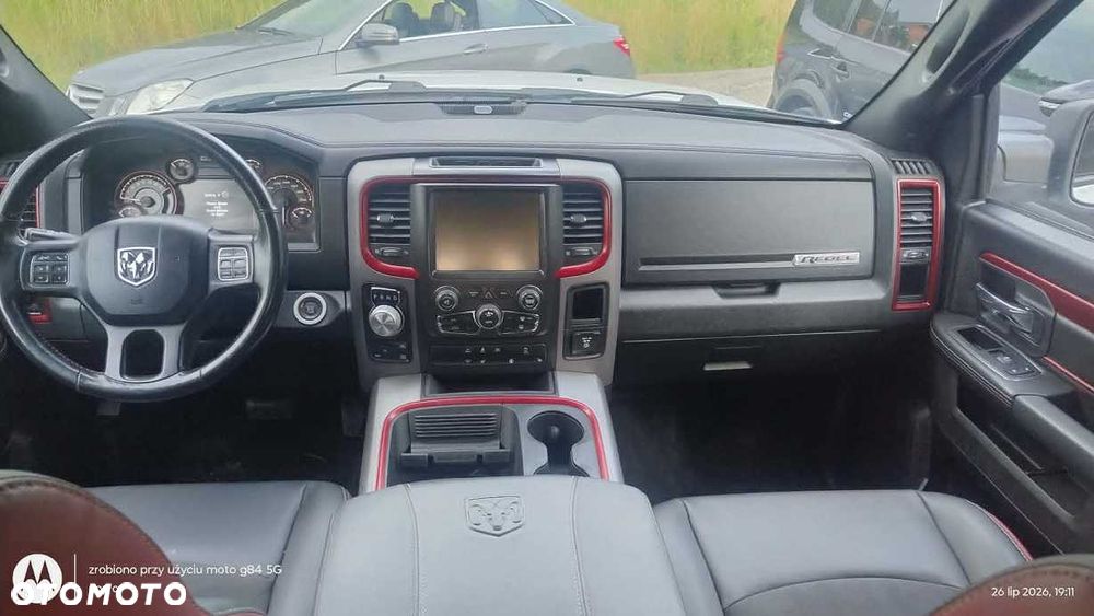 Dodge RAM - 8