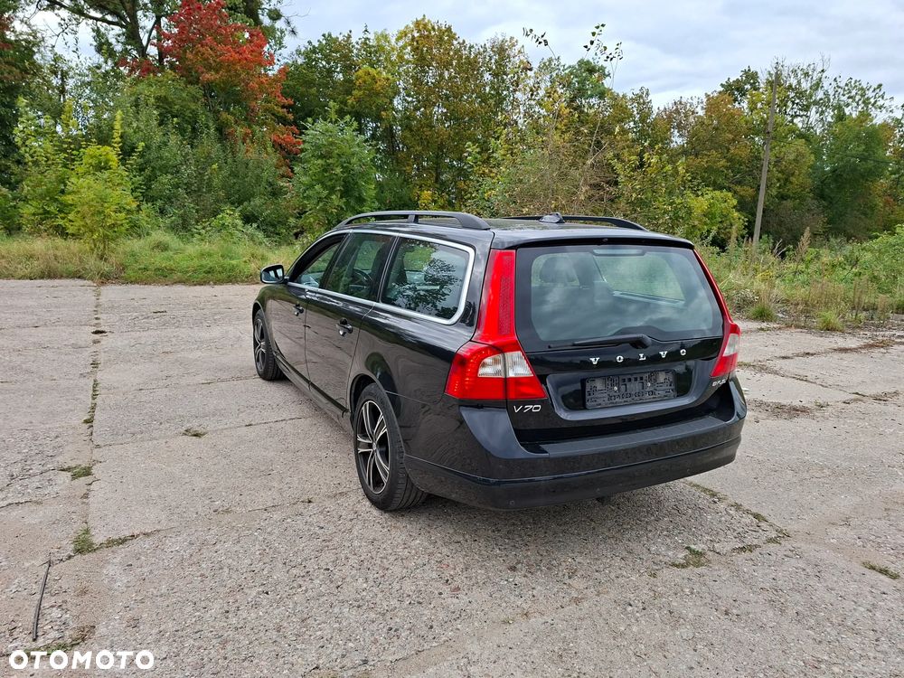 Volvo V70 2.5T Momentum - 4