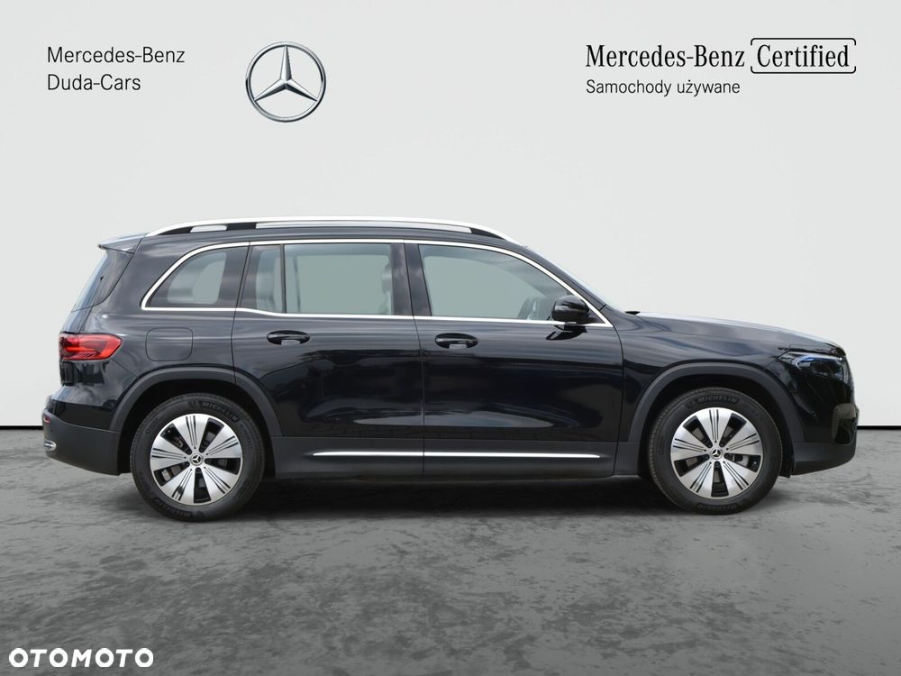 Mercedes-Benz EQB - 10