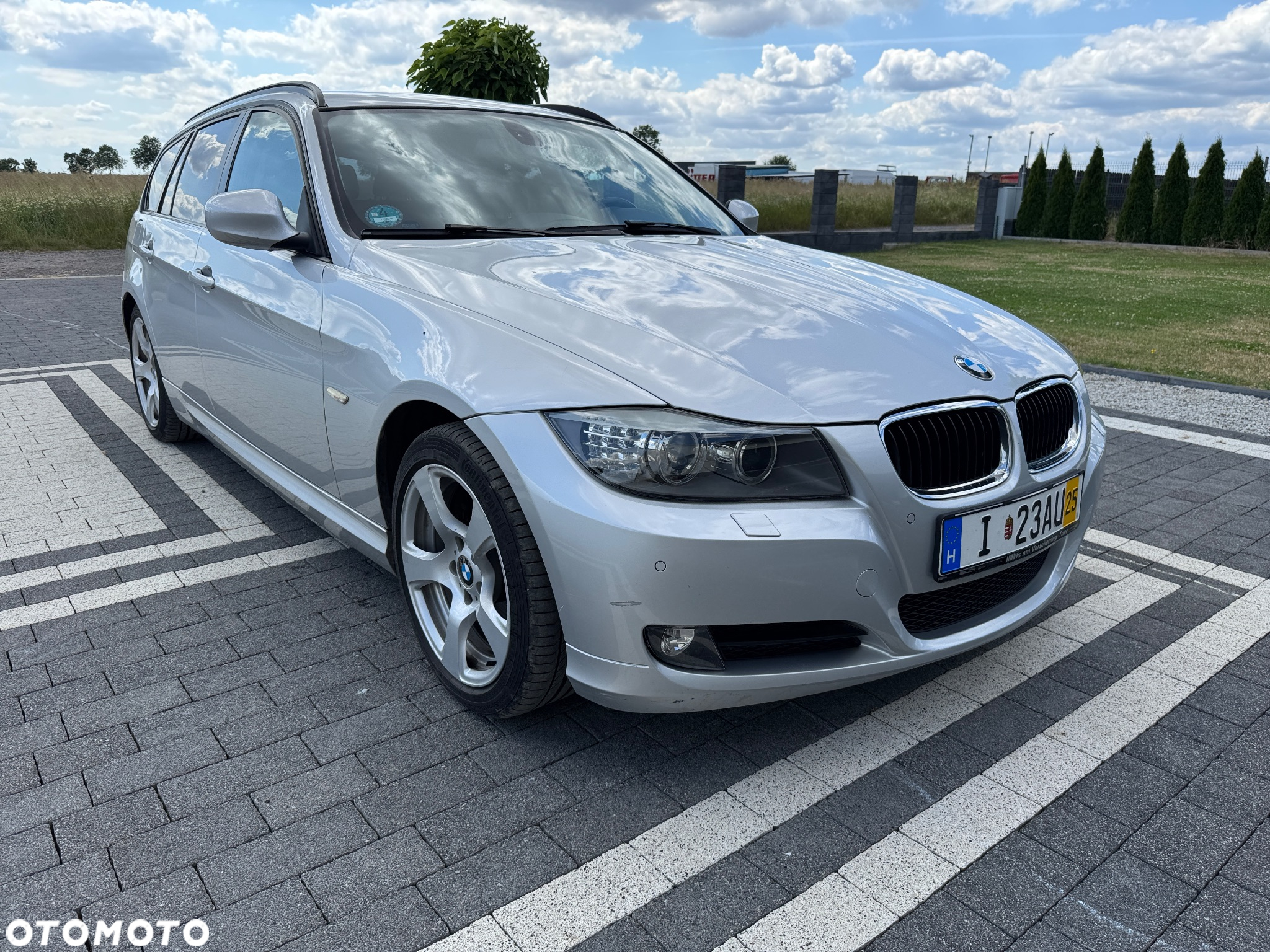 BMW Seria 3 318d DPF Touring Edition Exclusive - 3