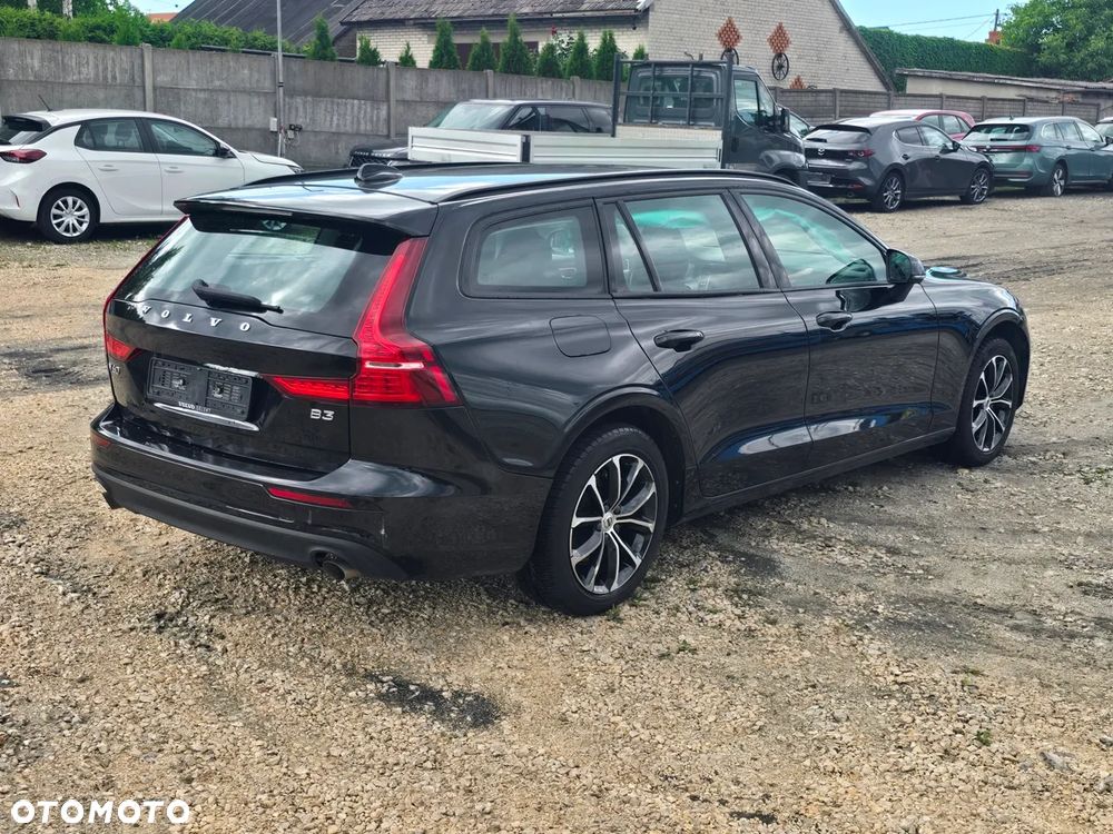 Volvo V60 B3 B DKG Momentum - 6
