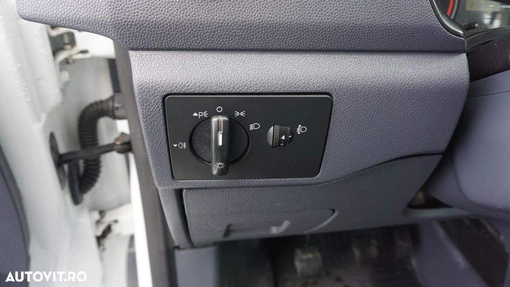 Ford Transit Connect - 14