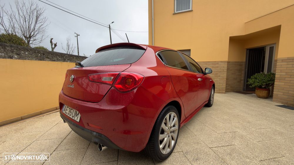 Alfa Romeo Giulietta 2.0 JTDM Trofeo - 3