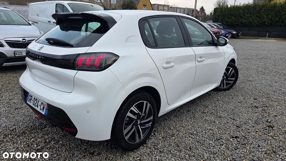 Peugeot 208 Hybrid 110 e-DSC6 Allure - 12