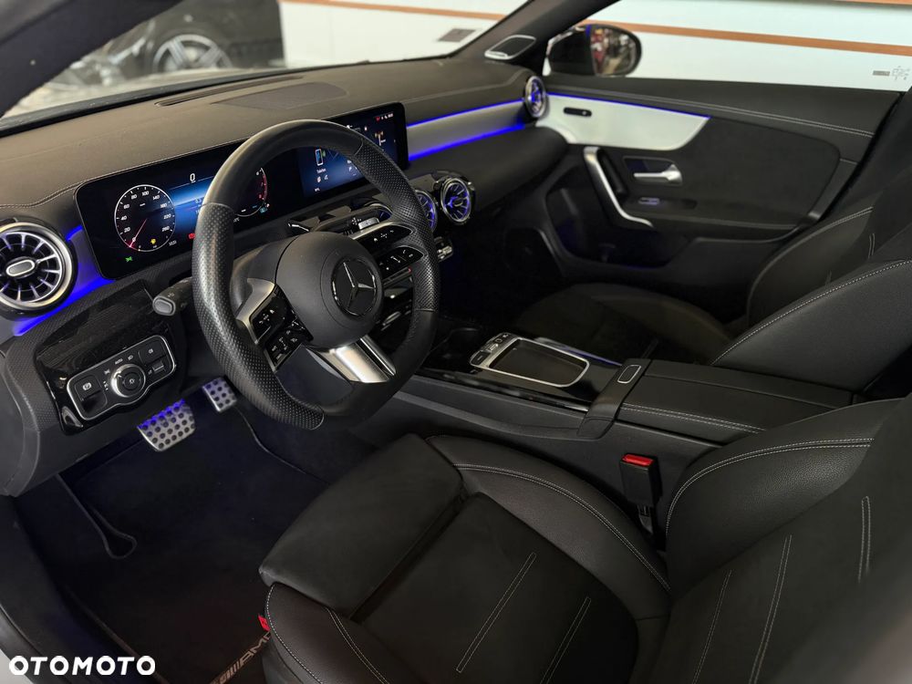 Mercedes-Benz CLA 200 Edition 1 7G-DCT - 7