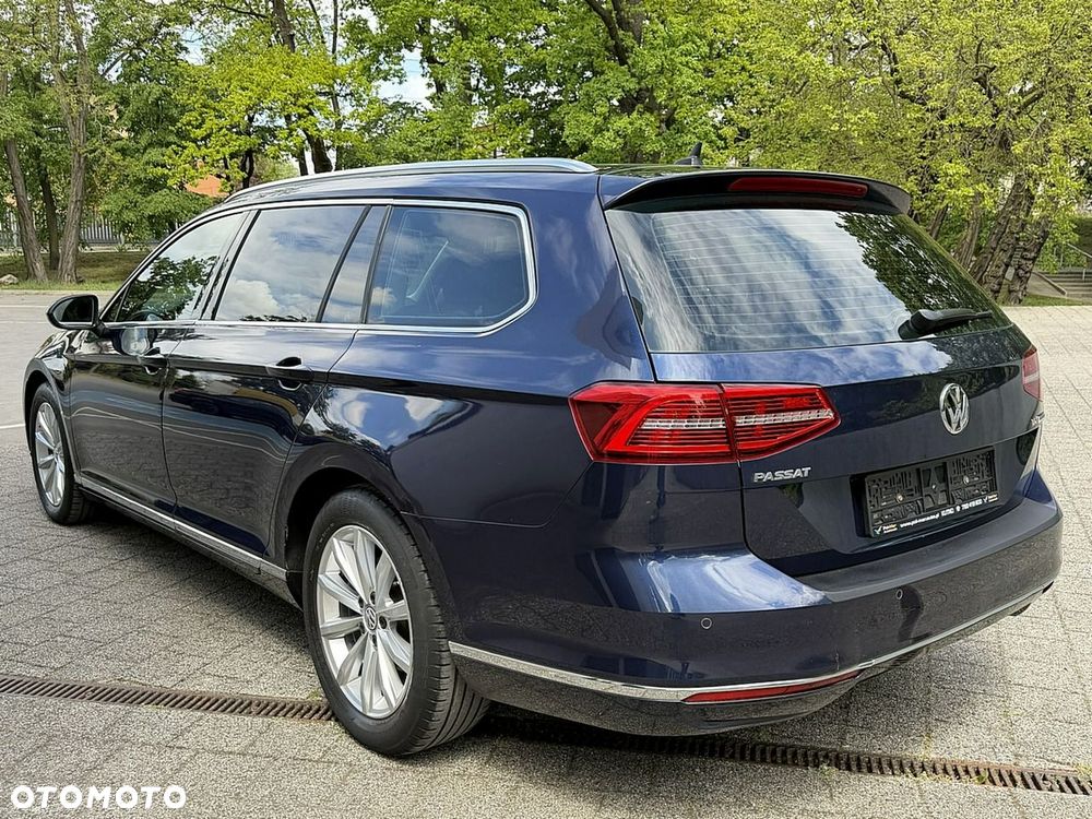 Volkswagen Passat - 8