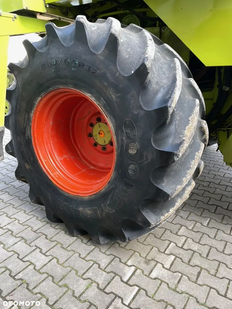 Claas MEGA 208 II - 3