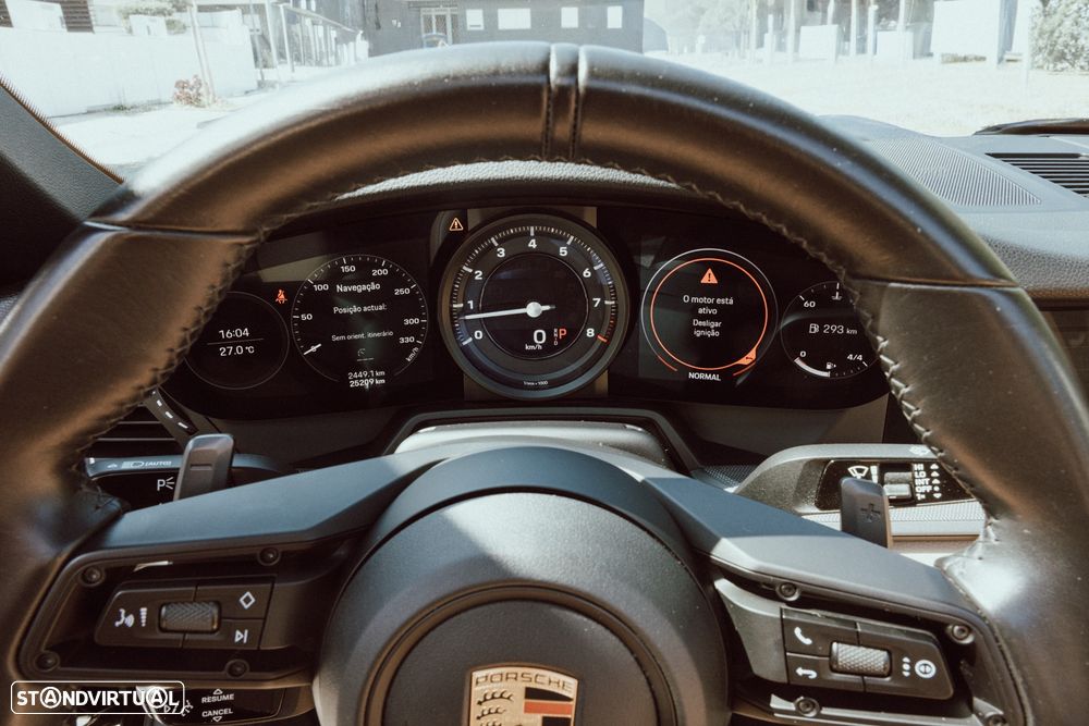 Porsche 911 (992) Carrera 4 PDK - 8