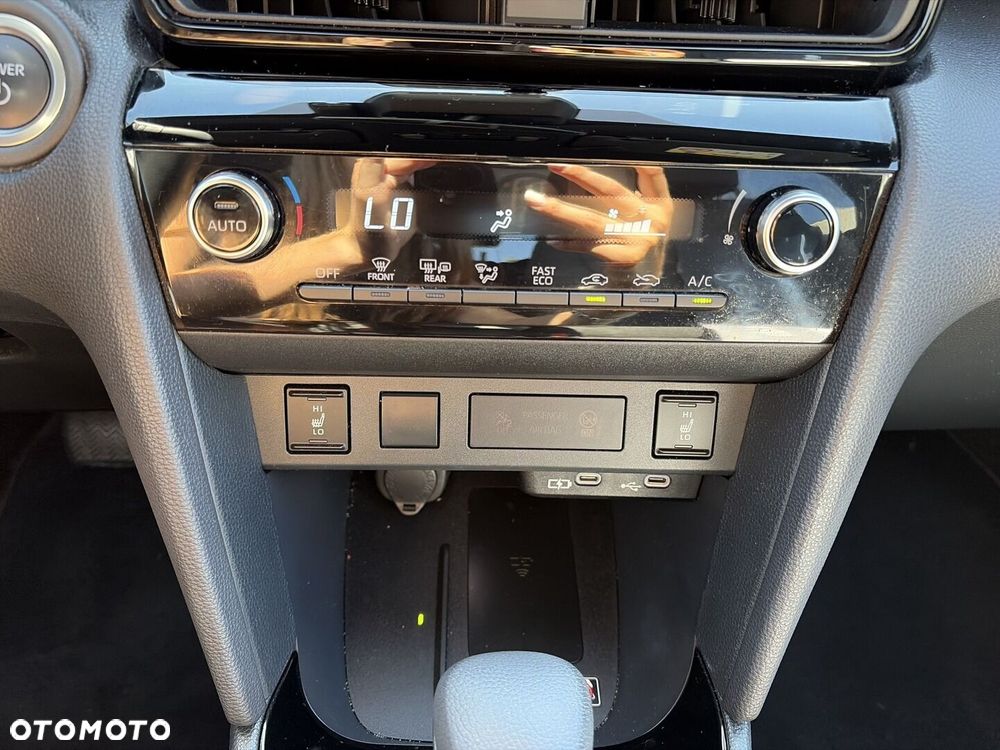 Toyota Yaris Cross Hybrid 1.5 Style - 25
