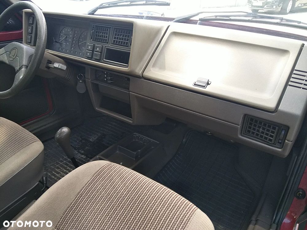 Skoda Favorit 135 L - 10