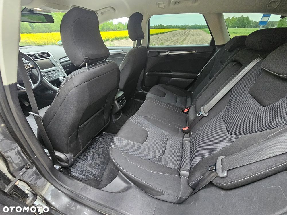 Ford Mondeo 2.0 TDCi Titanium PowerShift - 9