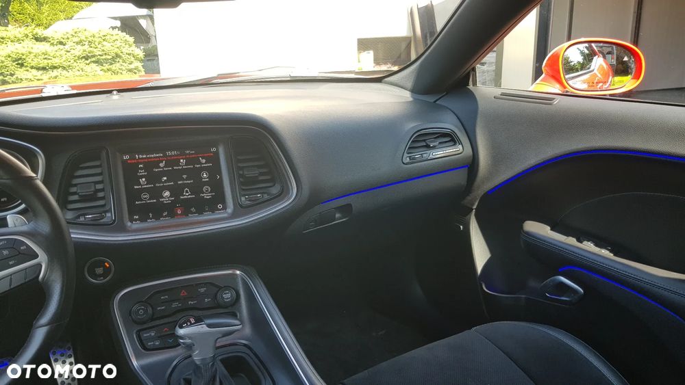 Dodge Challenger 6.4 Scat Pack - 15