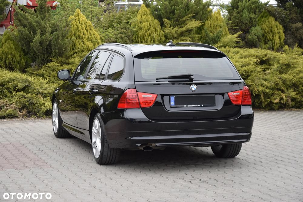 BMW Seria 3 - 25