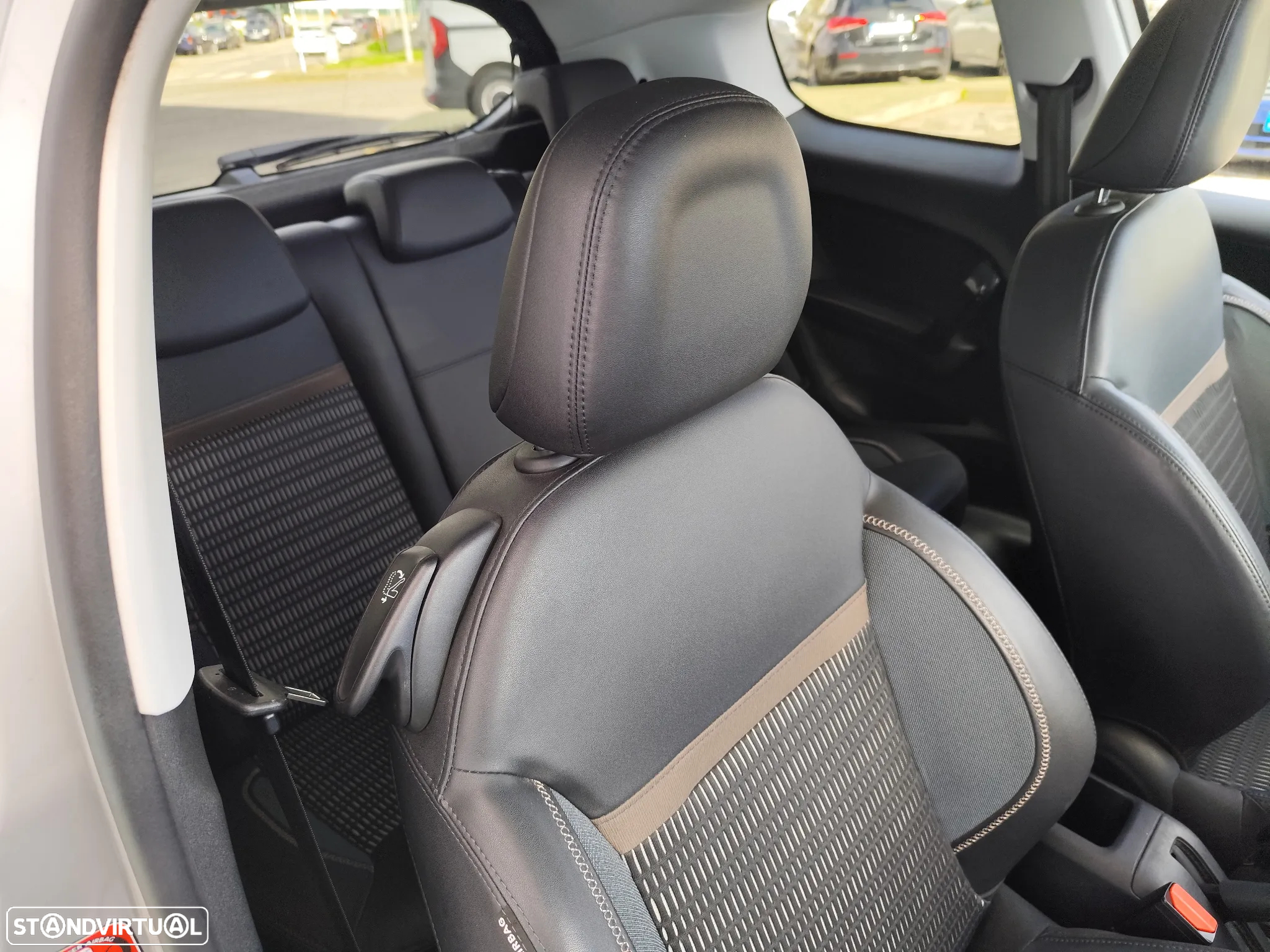 Peugeot 208 1.2 VTi Access - 7