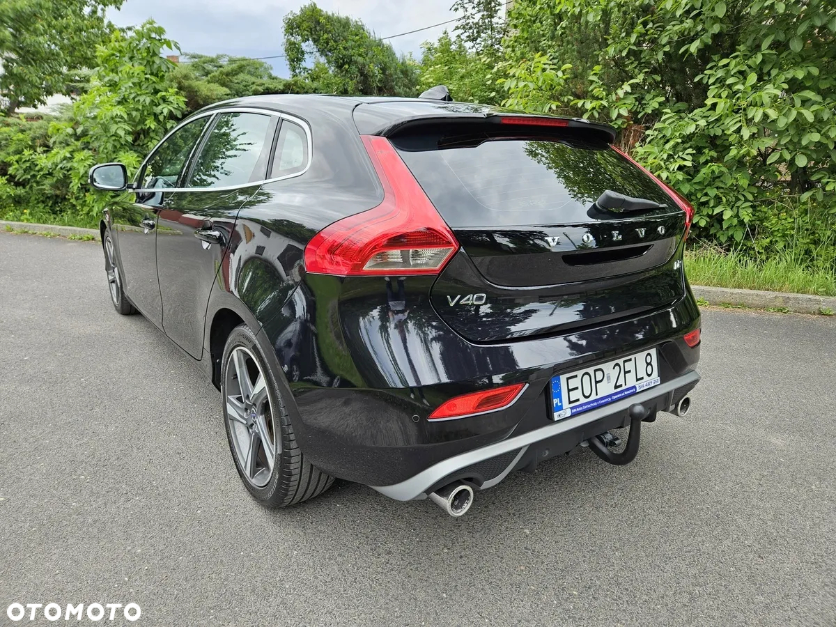 Volvo V40 D2 R-Design - 6