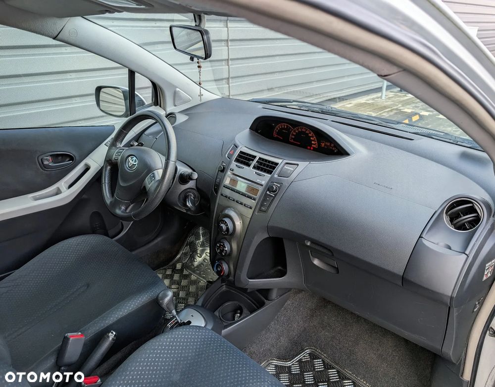 Toyota Yaris 1.33 VVT-i Multi Mode Sol - 5