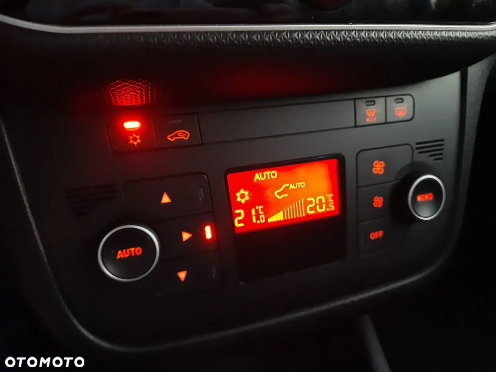 Fiat Punto Evo 1.2 8V Lounge - 6