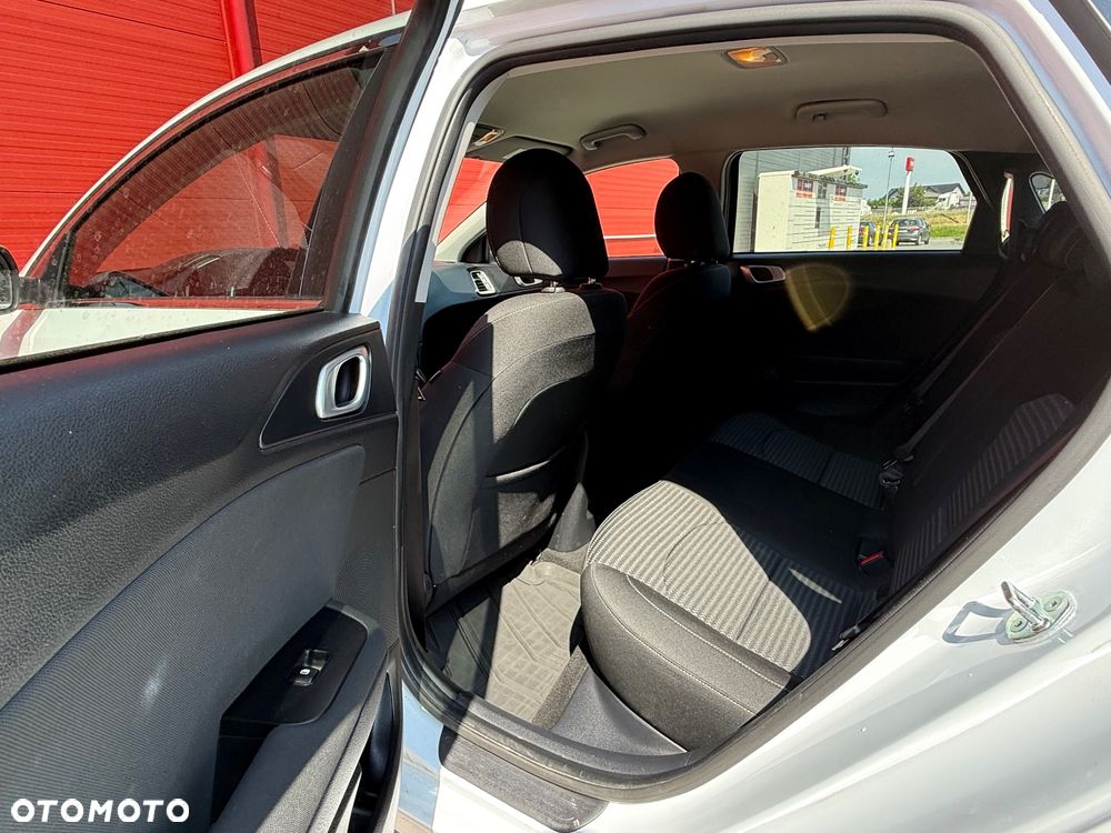 Kia Ceed - 22