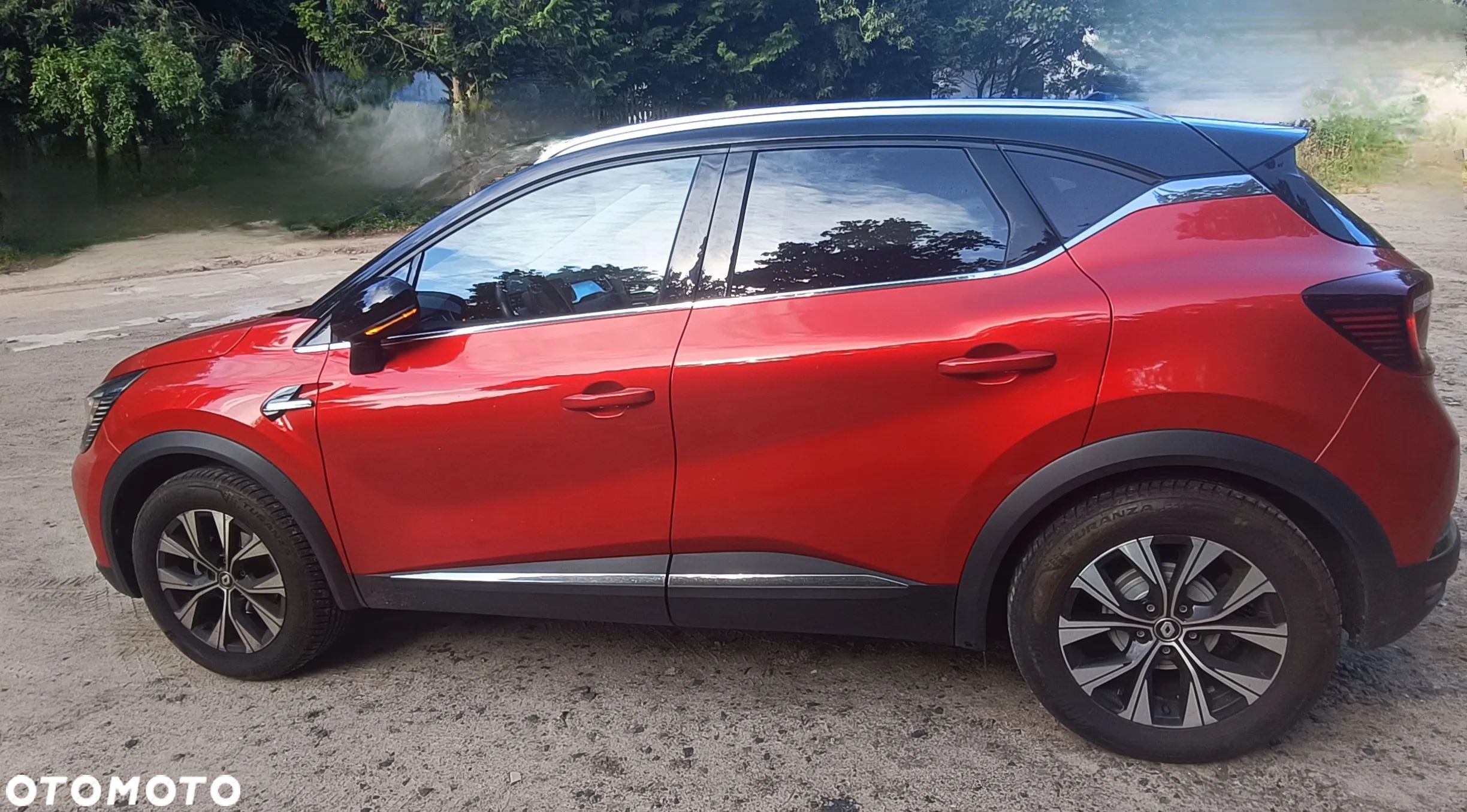 Renault Captur 1.3 TCe Intens EDC - 1