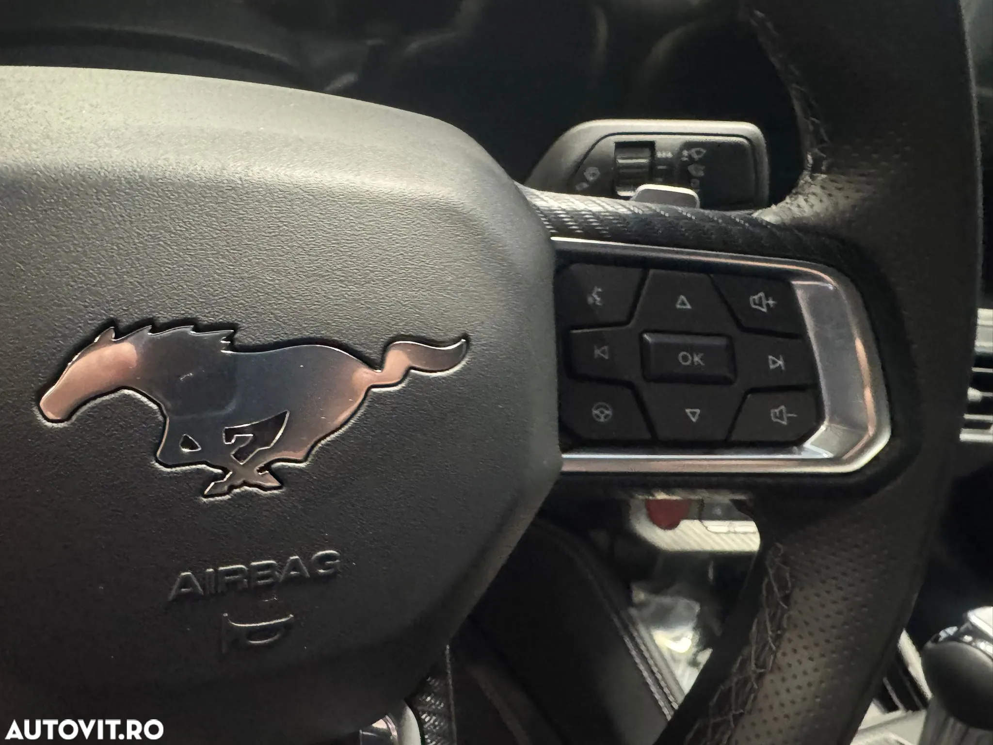 Ford Mustang 5.0 V8 Aut. GT - 10