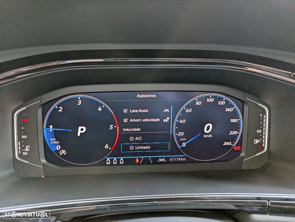 VW T-Roc 2.0 TDI R-Line DSG - 18