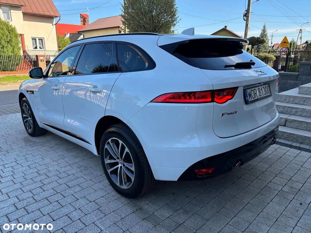 Jaguar F-Pace 2.0 i4D AWD R-Sport - 13
