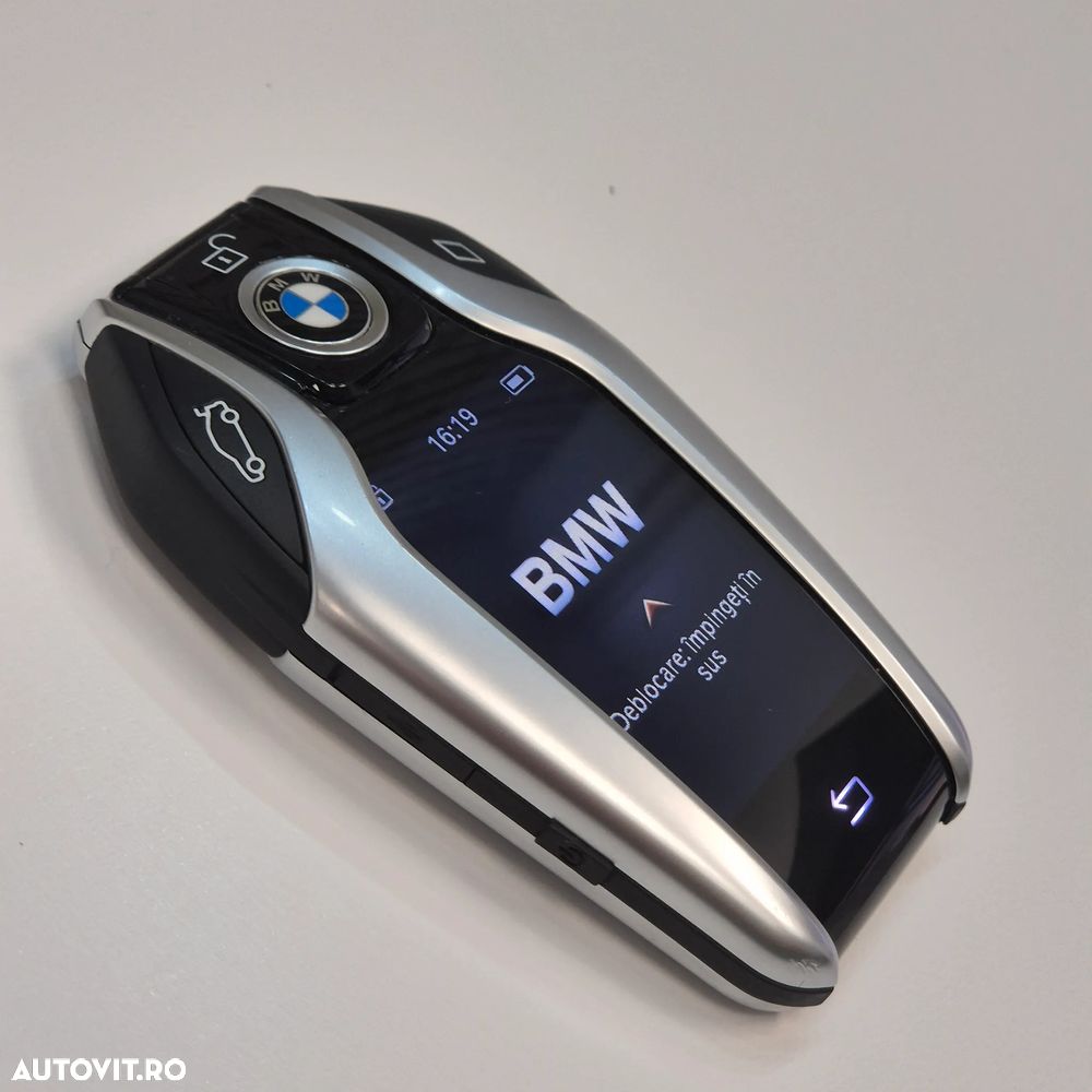 BMW Seria 3 320d xDrive AT MHEV - 36