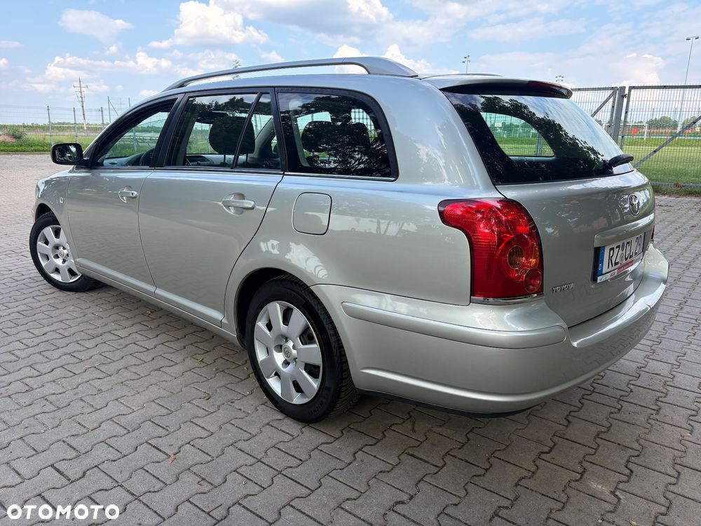 Toyota Avensis 1.8 VVT-i Edition - 16