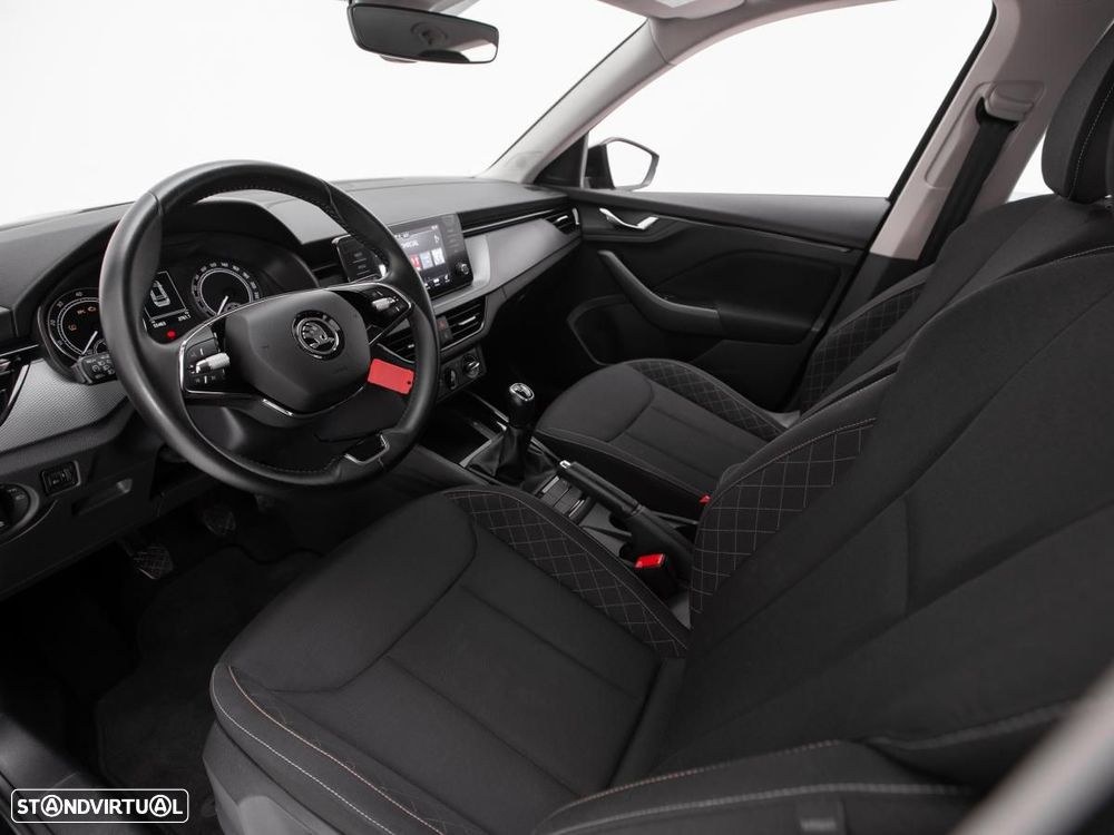 Skoda Kamiq 1.0 TSI — fotografia 7