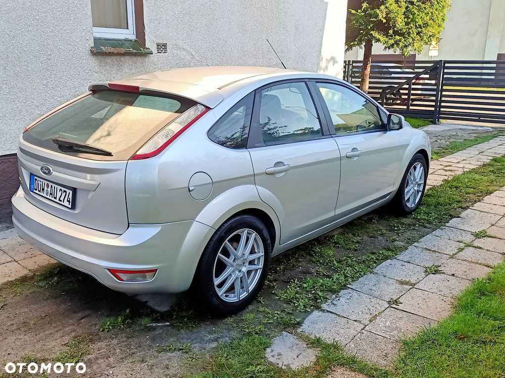 Ford Focus 1.6 Trend - 13