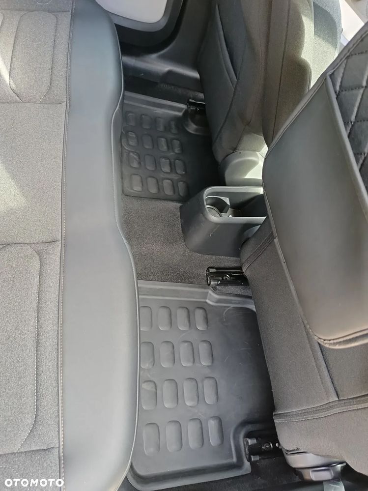 Citroën C3 1.2 PureTech Shine - 10