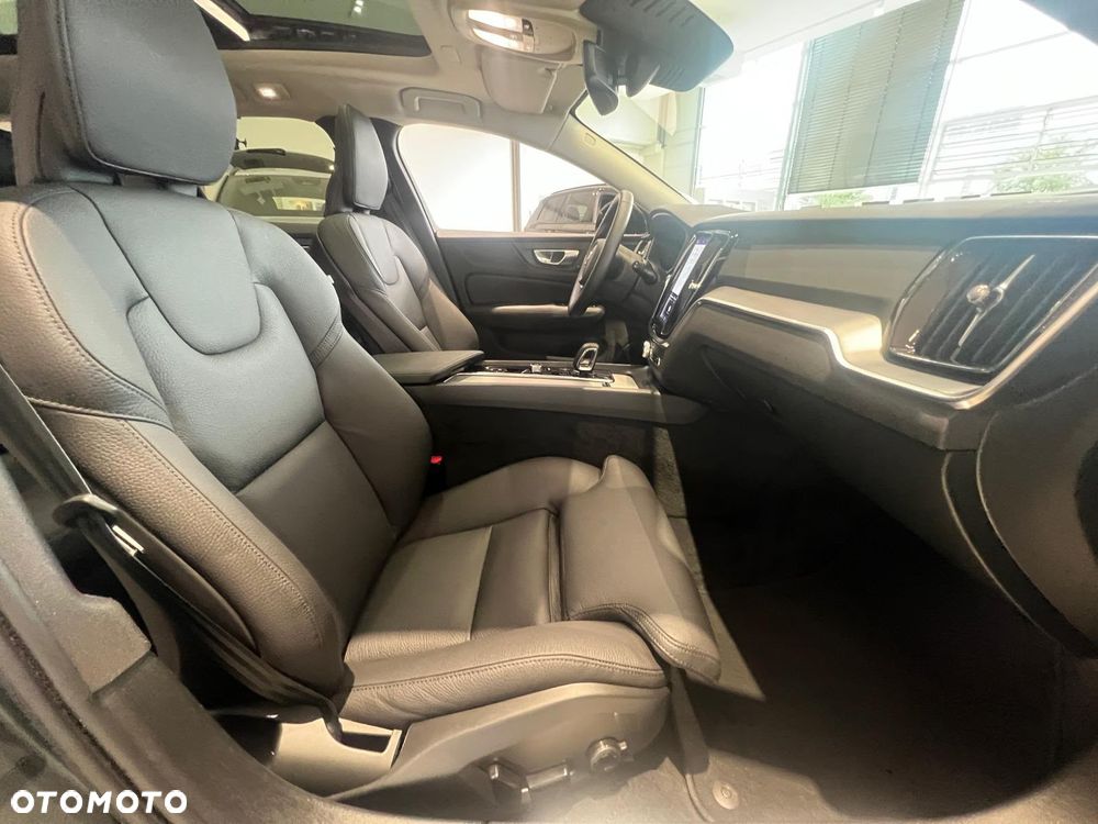 Volvo V60 B4 B Ultimate Dark - 18
