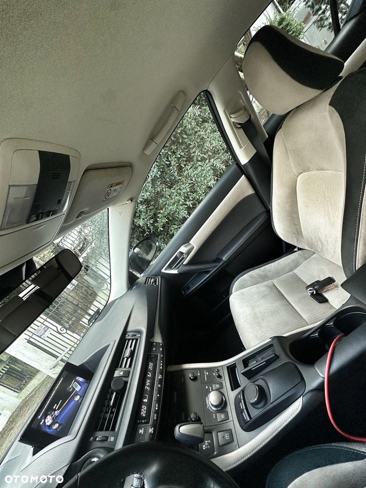 Lexus CT 200h Elegance - 4