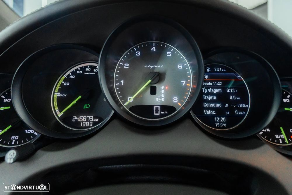 Porsche Cayenne S E-Hybrid Platinum Edition - 22