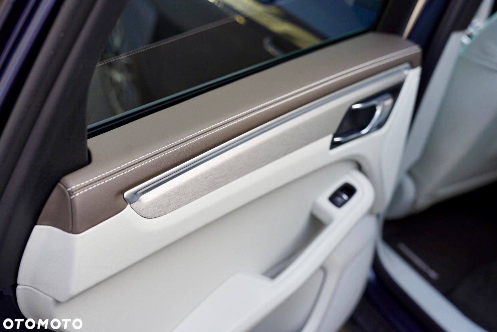 Porsche Macan Standard - 12