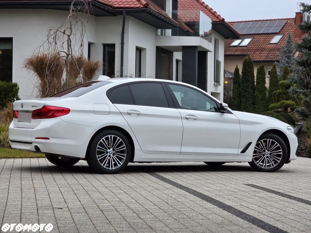 BMW Seria 5 530e iPerformance xDrive M Sport sport - 6