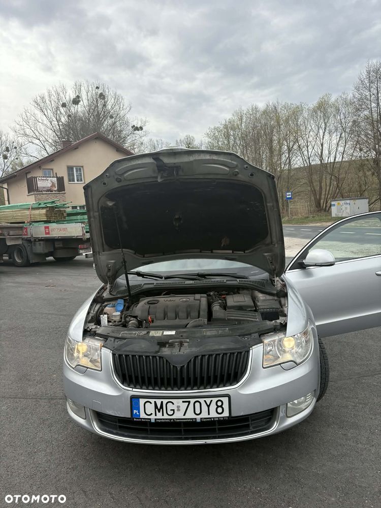 Skoda Superb 2.0 TDI Ambition DSG - 23