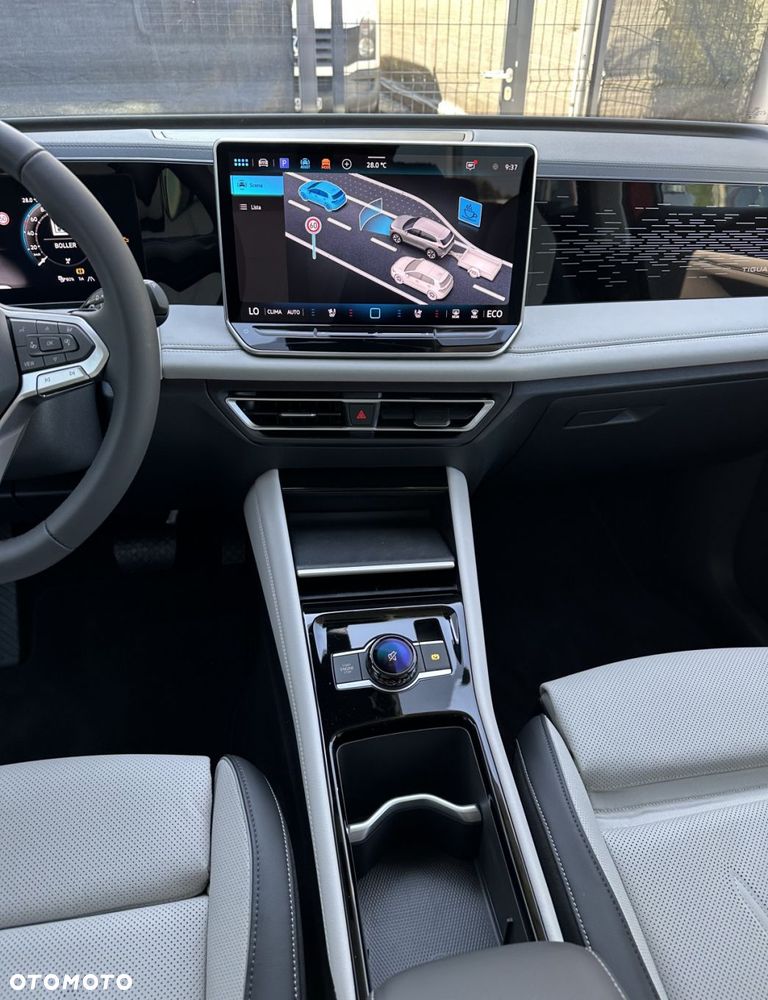 Volkswagen Tiguan - 29