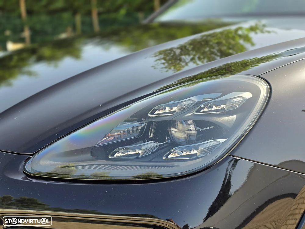 Porsche Cayenne Coupé E-Hybrid Platinum Edition - 6