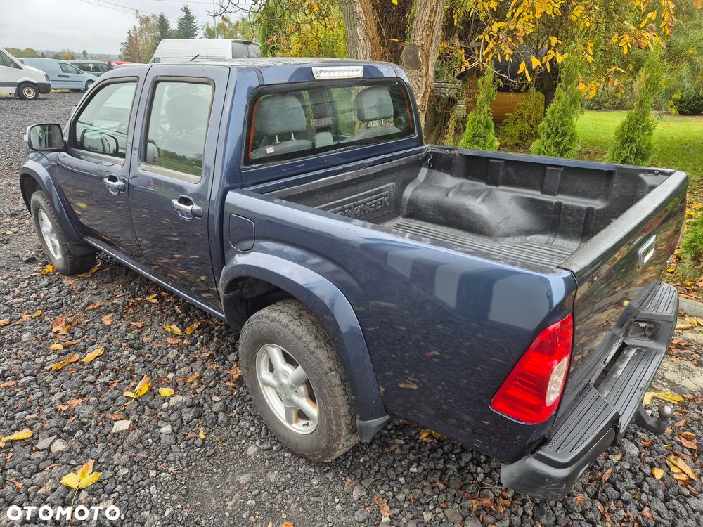 Isuzu D-Max 2011 photo 3