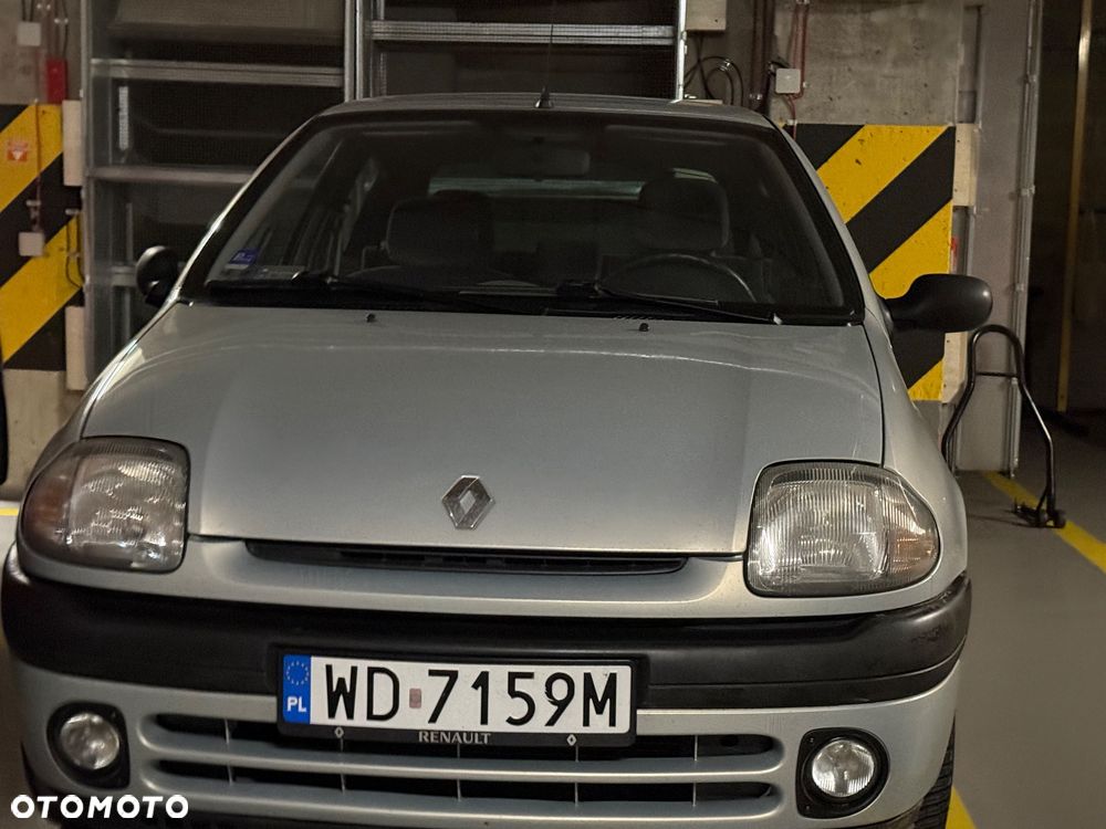 Renault Clio 1.4i RT - 4
